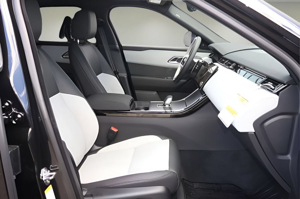 New 2026 Land Rover Range Rover Velar S AWD/4WD image 17
