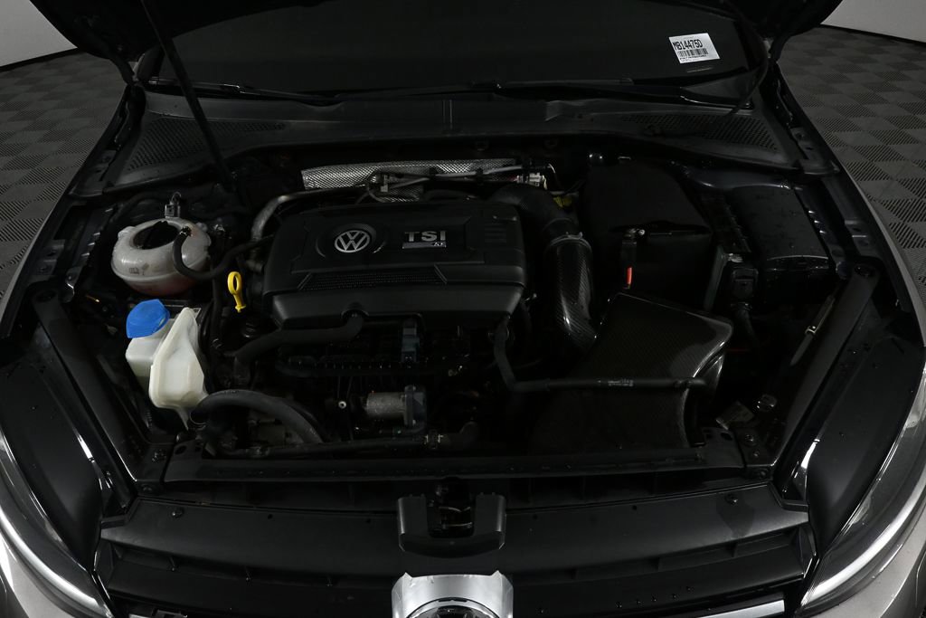 Used 2016 Volkswagen Golf R 4-Door w/ Driver Assistance Package image 30
