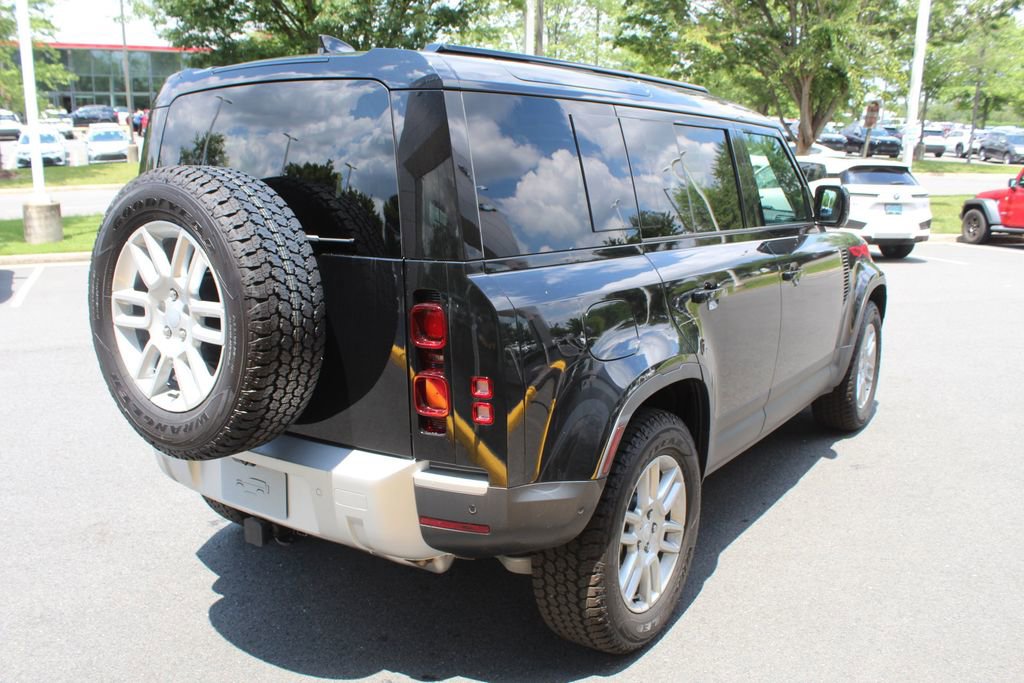 Used 2025 Land Rover Defender 110 S AWD/4WD image 2