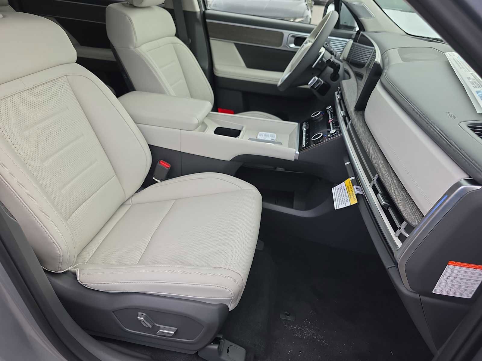 New 2026 Hyundai Santa Fe Calligraphy FWD image 31
