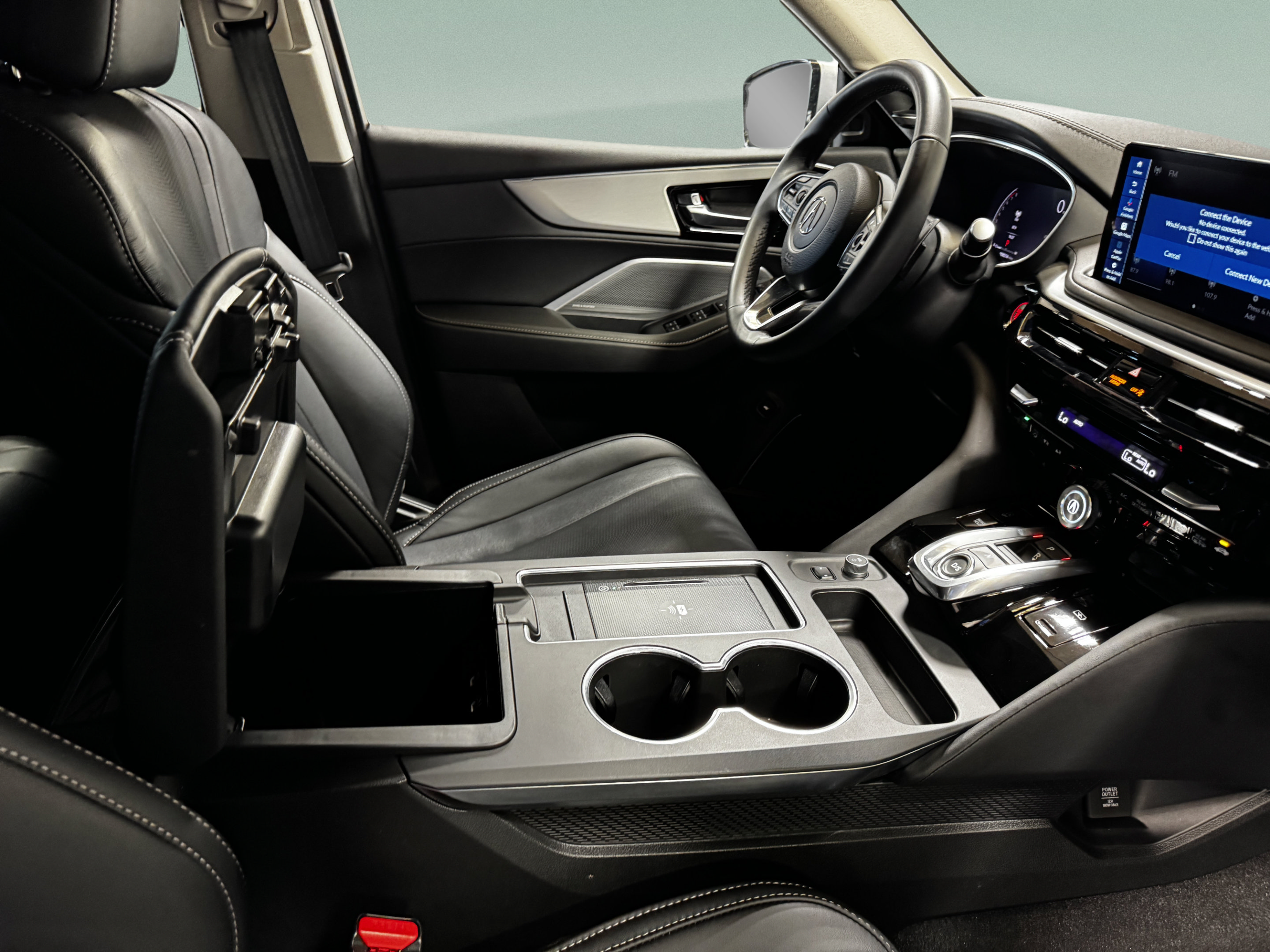 Certified 2026 Acura MDX w/ Technology Package FWD image 24