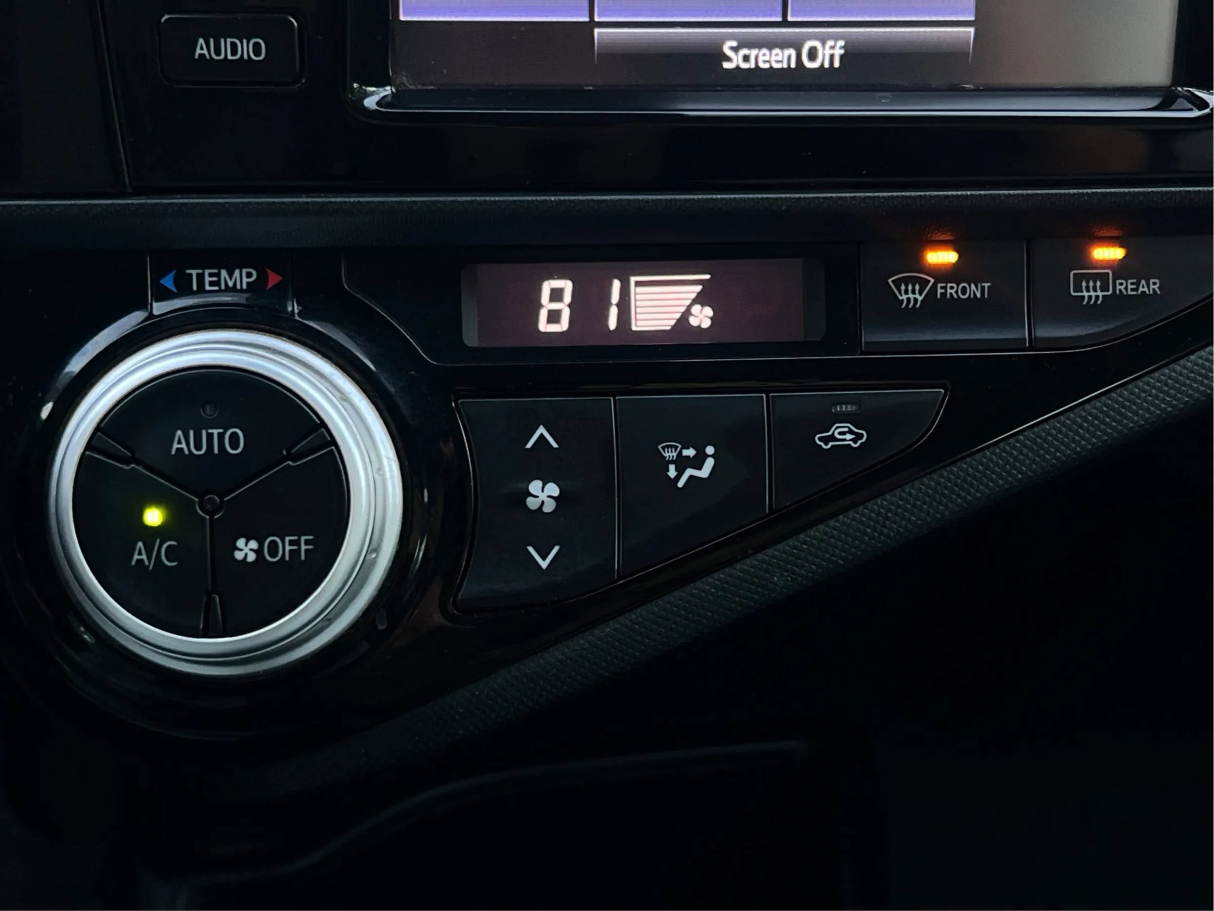 Used 2017 Toyota Prius C One FWD image 30