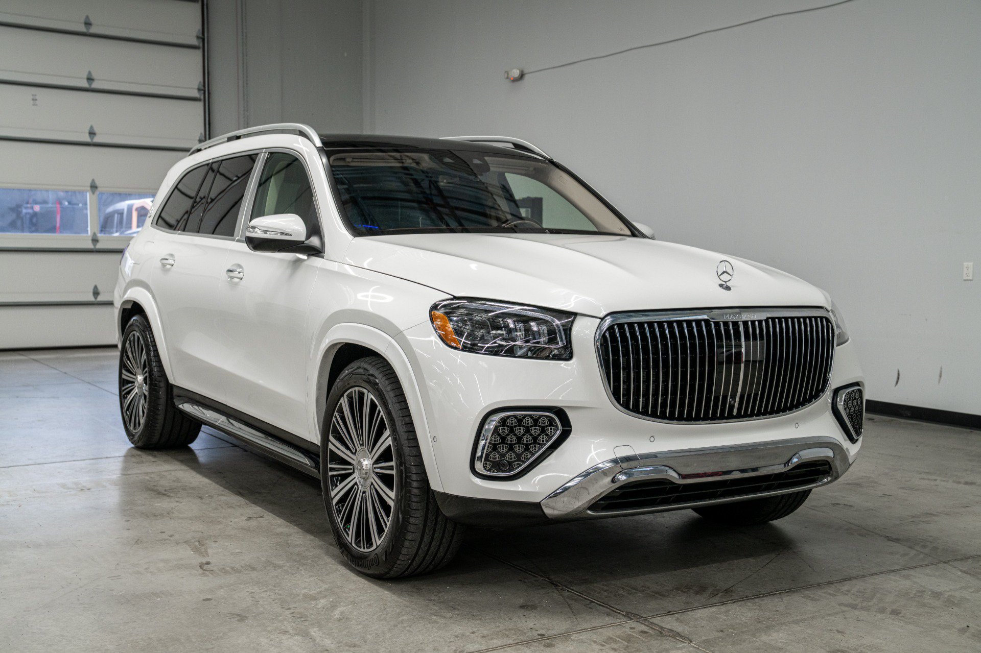 Used 2026 Mercedes-Benz Maybach GLS 600 4MATIC image 3
