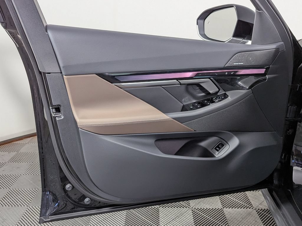 New 2027 BMW 530i xDrive AWD/4WD image 10