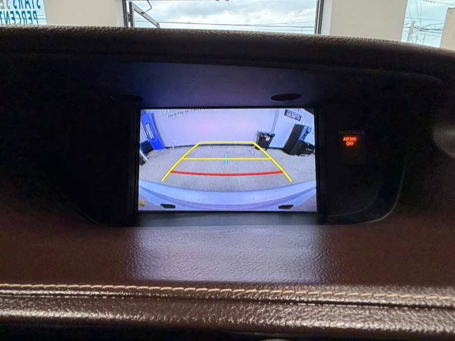 Used 2016 Lexus ES 350 w/ Luxury Package w/Wood Trim image 46