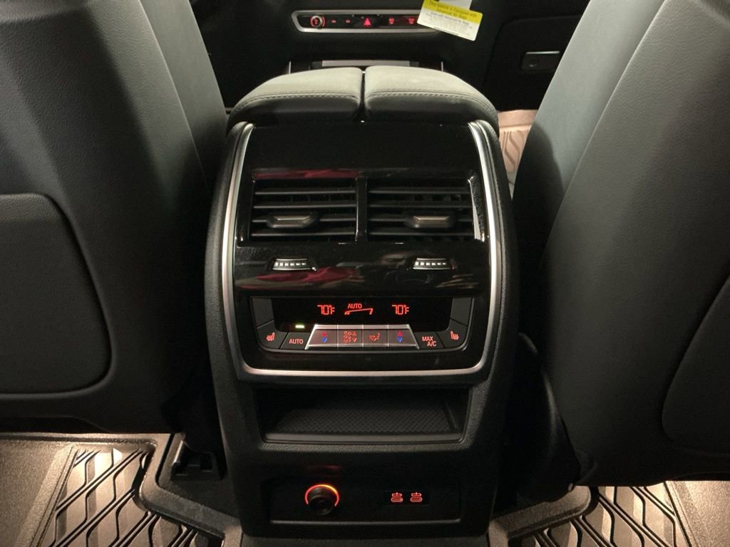 Certified 2025 BMW X5 xDrive40i w/ Climate Comfort Package AWD/4WD image 27