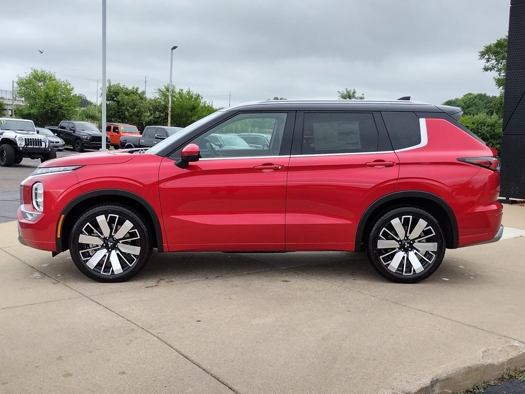 New 2025 Mitsubishi Outlander SEL image 19