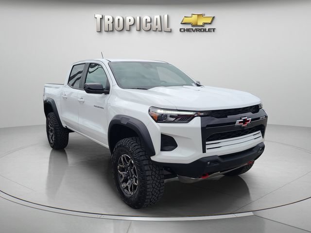 Used 2025 Chevrolet Colorado ZR2 AWD/4WD image 4