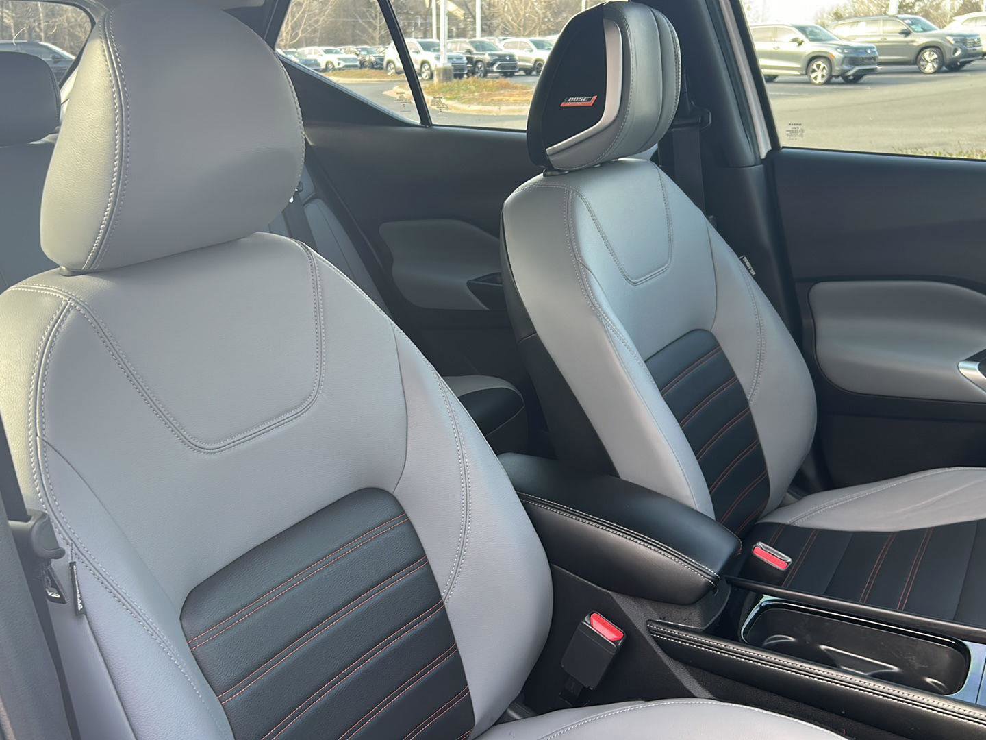 Used 2024 Nissan Kicks SR w/ SR Premium Package image 22