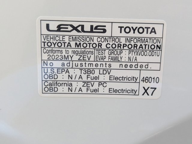 Used 2023 Lexus RZ 450e Premium w/ Technology Package image 24