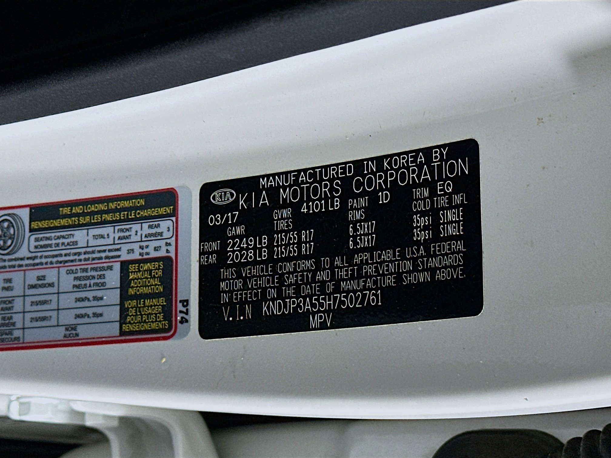 Used 2017 Kia Soul + image 12