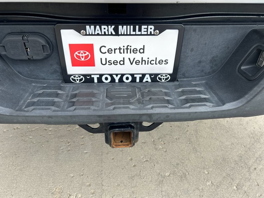 Certified 2018 Toyota Tacoma TRD Sport AWD/4WD image 31