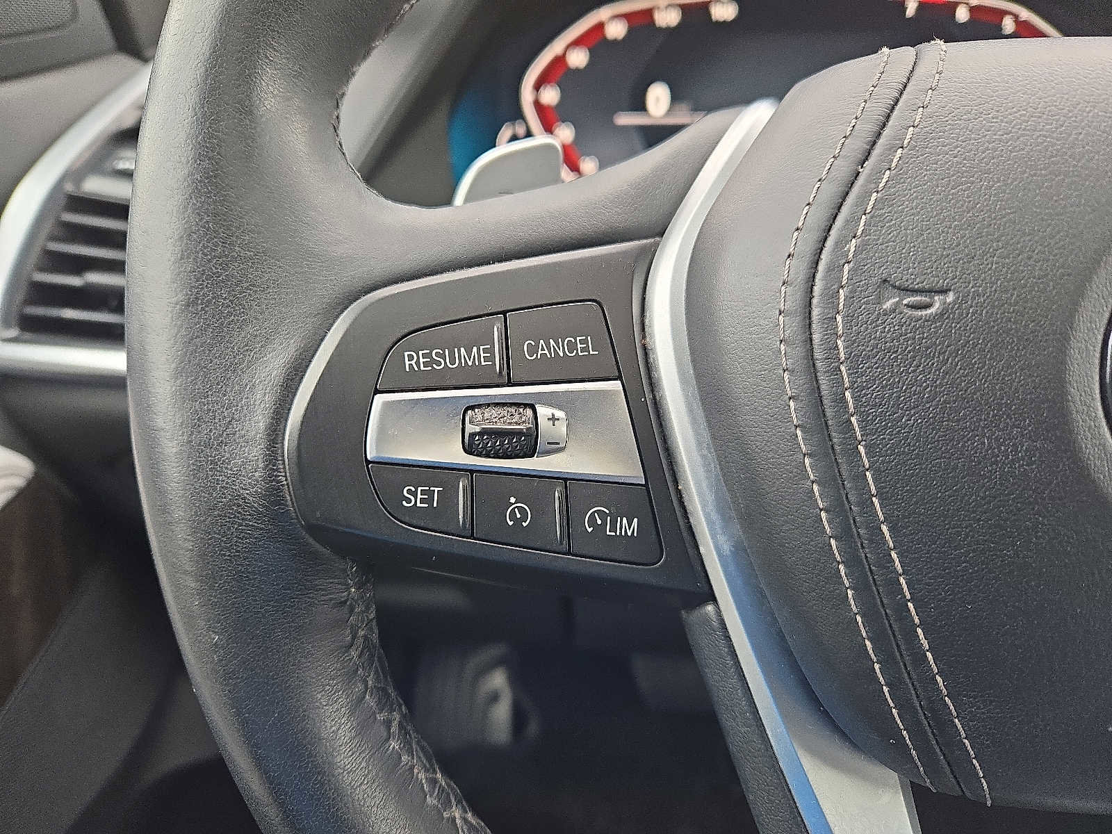 Used 2023 BMW X5 xDrive40i w/ Premium Package image 21