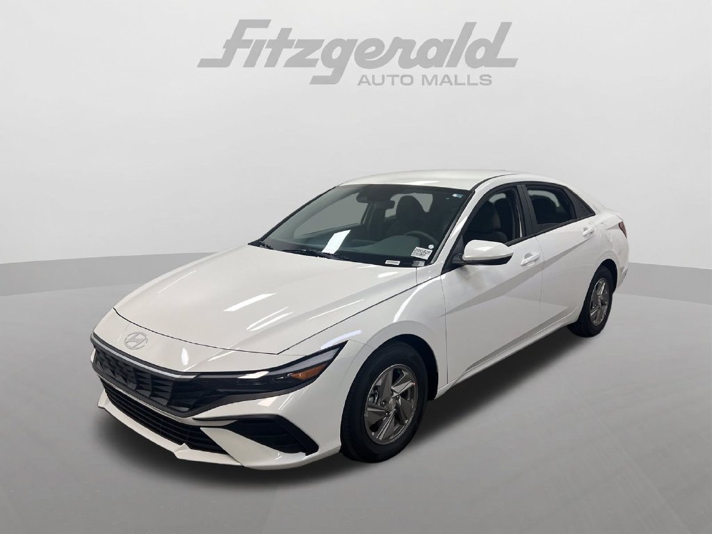 New 2026 Hyundai Elantra SE FWD 360° Tour