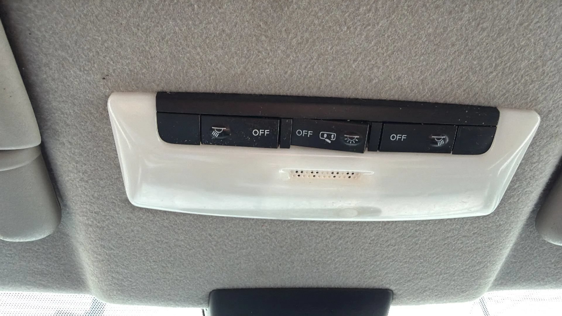 Used 2020 Nissan Kicks SR w/ SR Premium Package FWD image 21