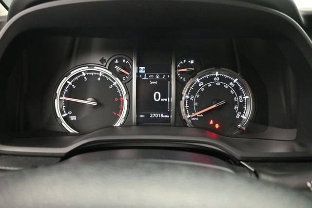 Used 2022 Toyota 4Runner TRD Off-Road Premium AWD/4WD image 11