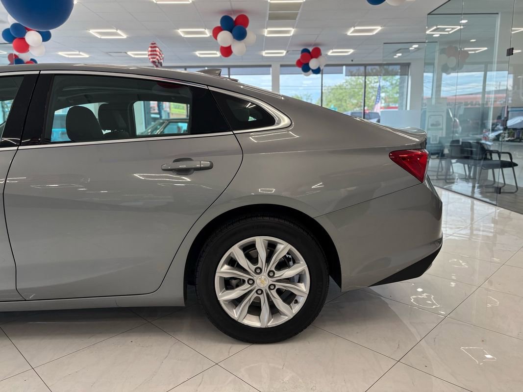 Used 2023 Chevrolet Malibu LT FWD image 7