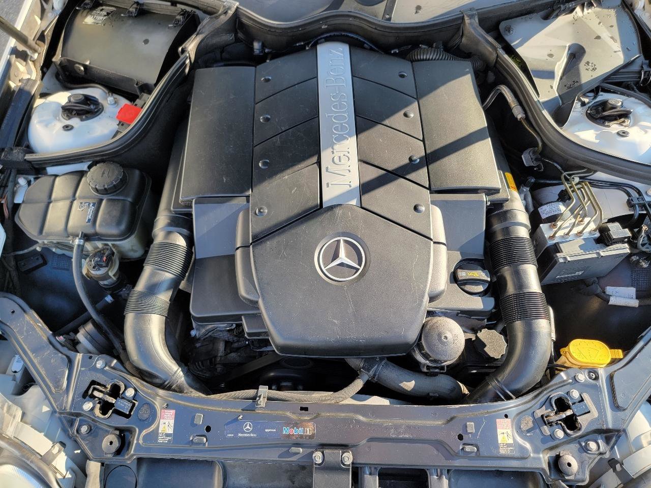 Used 2004 Mercedes-Benz CLK 500 Cabriolet image 40