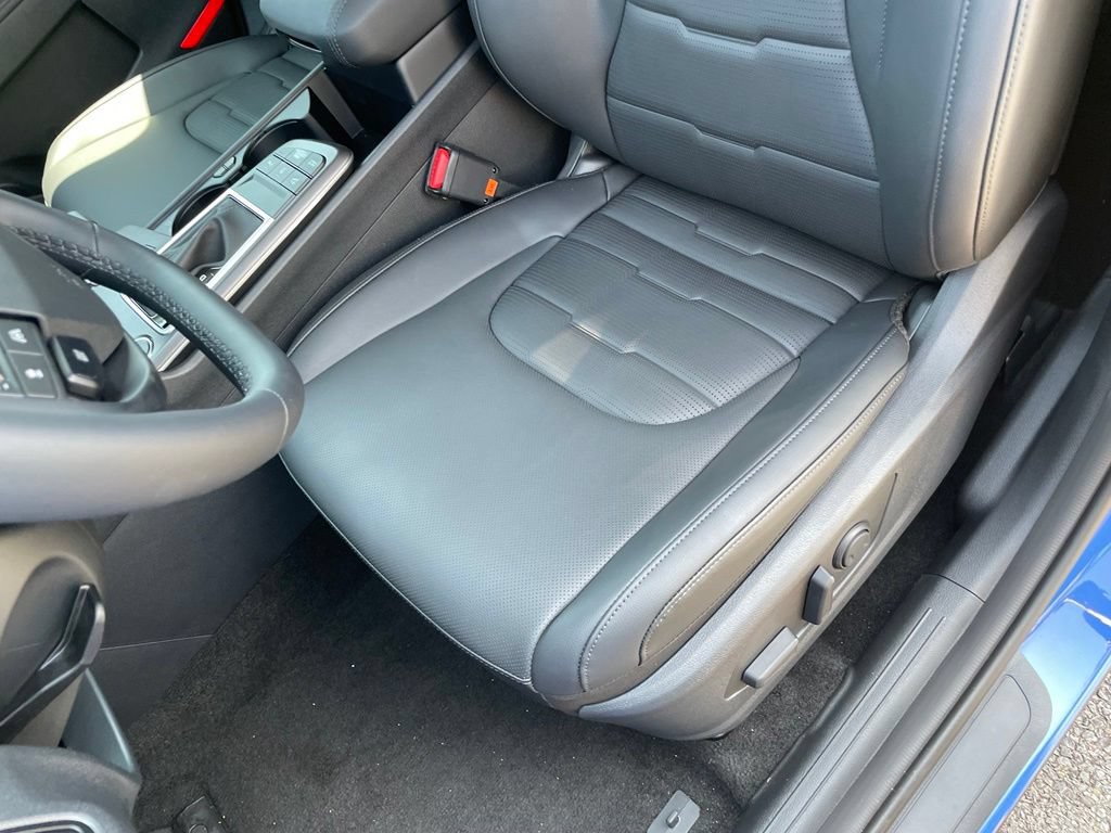New 2026 Kia Sportage SX FWD image 24