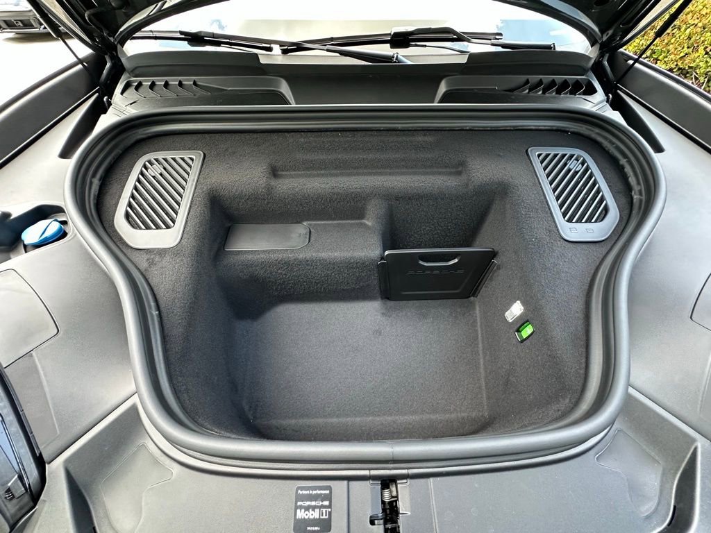 New 2026 Porsche Macan Turbo Electric AWD/4WD image 45