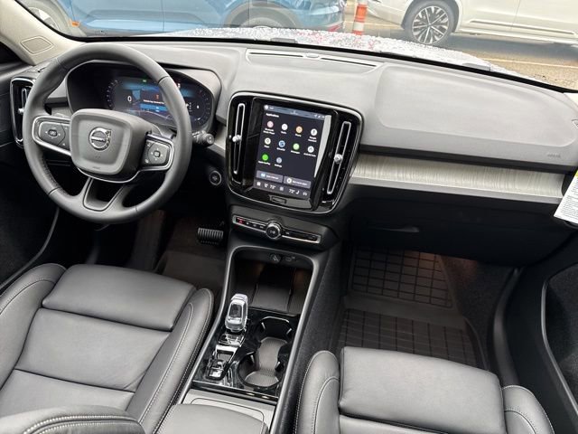New 2026 Volvo XC40 B5 Plus w/ Protection Package Premier AWD/4WD image 6