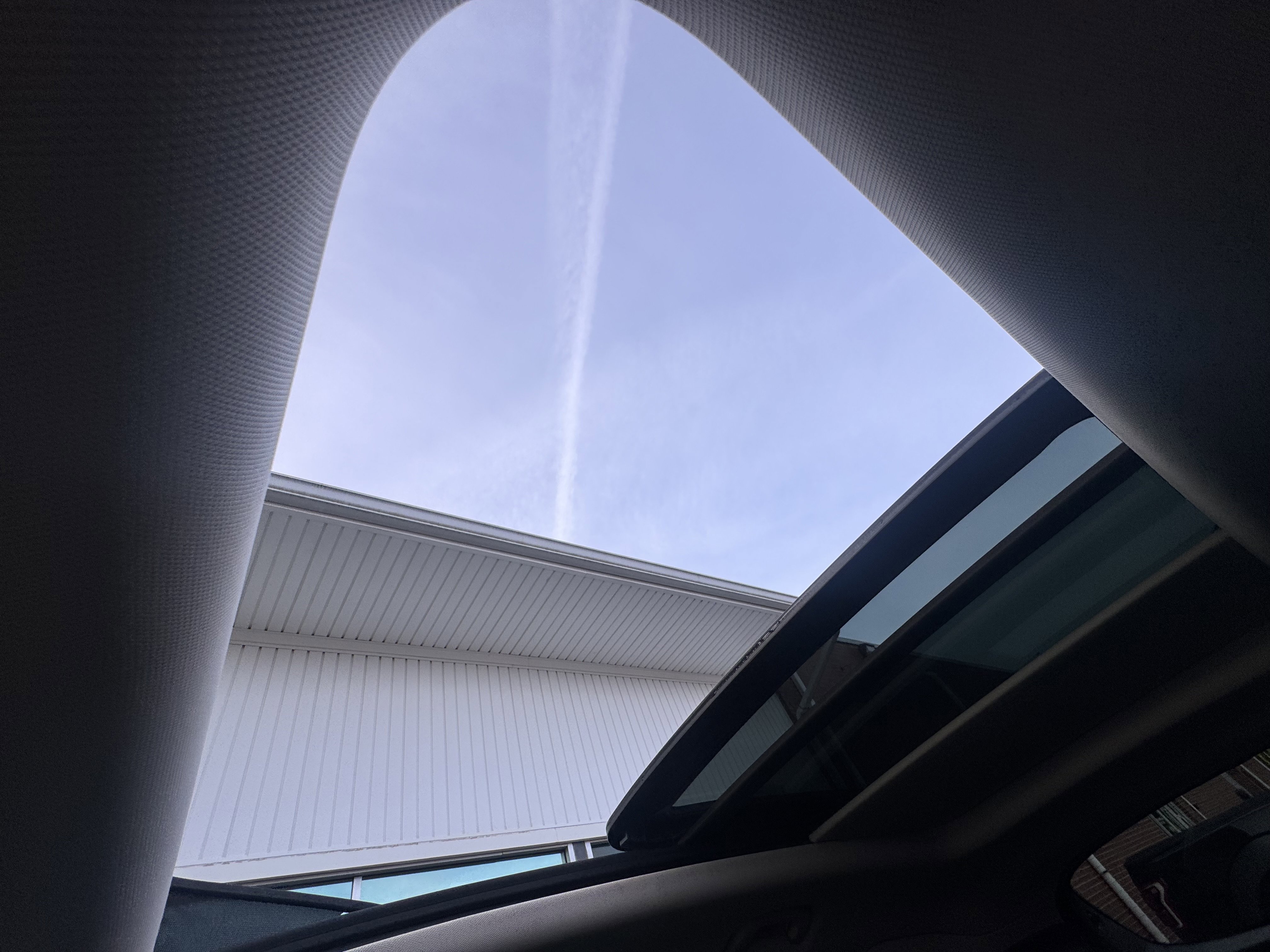 Used 2022 Buick Envision Avenir w/ Technology Package II AWD/4WD image 19