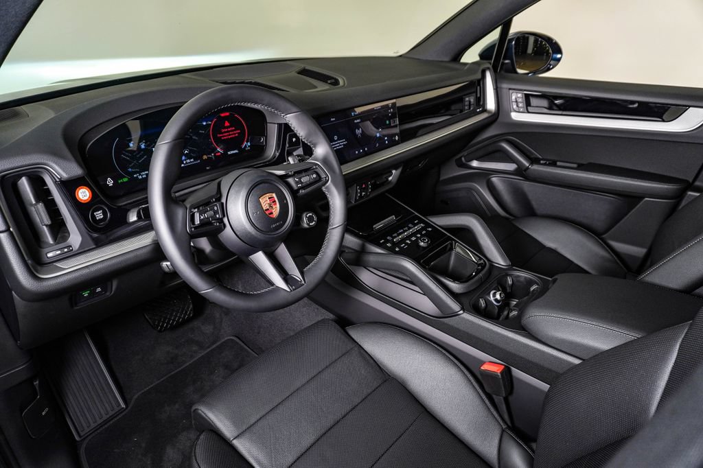New 2026 Porsche Cayenne AWD/4WD image 4