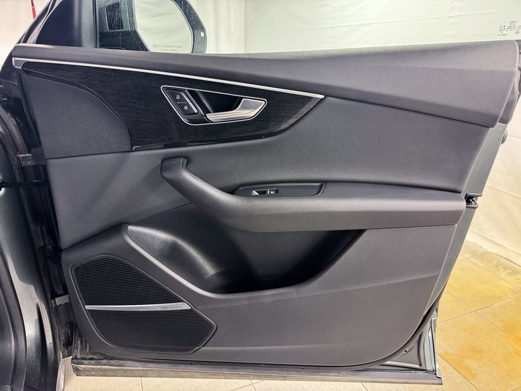 Used 2021 Audi Q8 Premium Plus AWD/4WD image 18