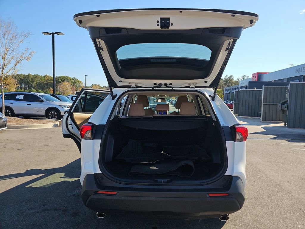 Used 2023 Toyota RAV4 XLE image 16