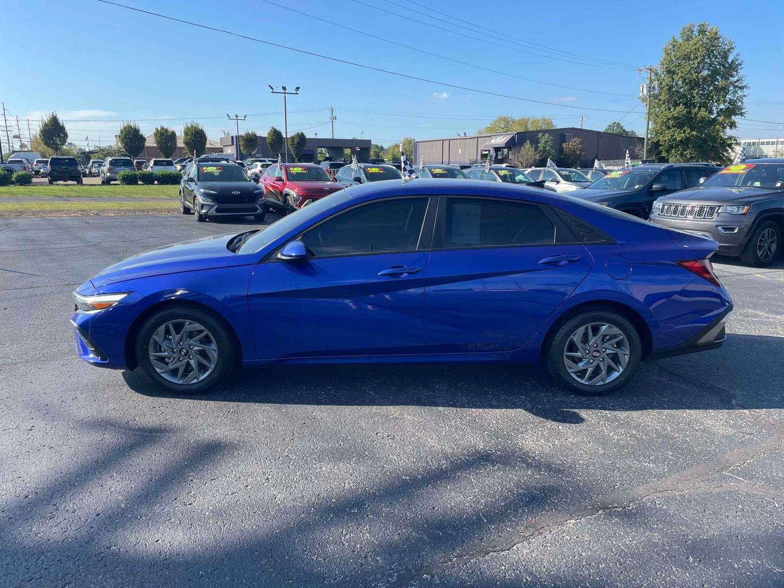 Used 2024 Hyundai Elantra SEL FWD image 4