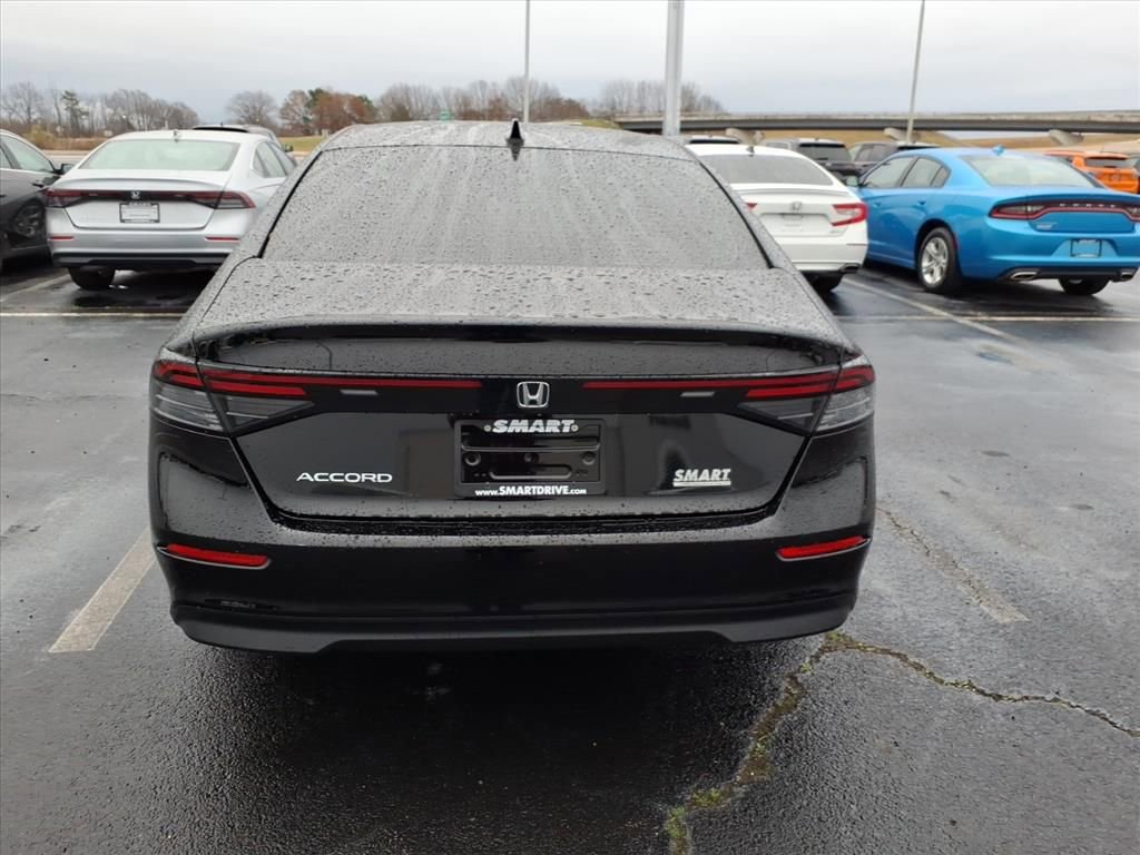 Used 2025 Honda Accord LX image 5