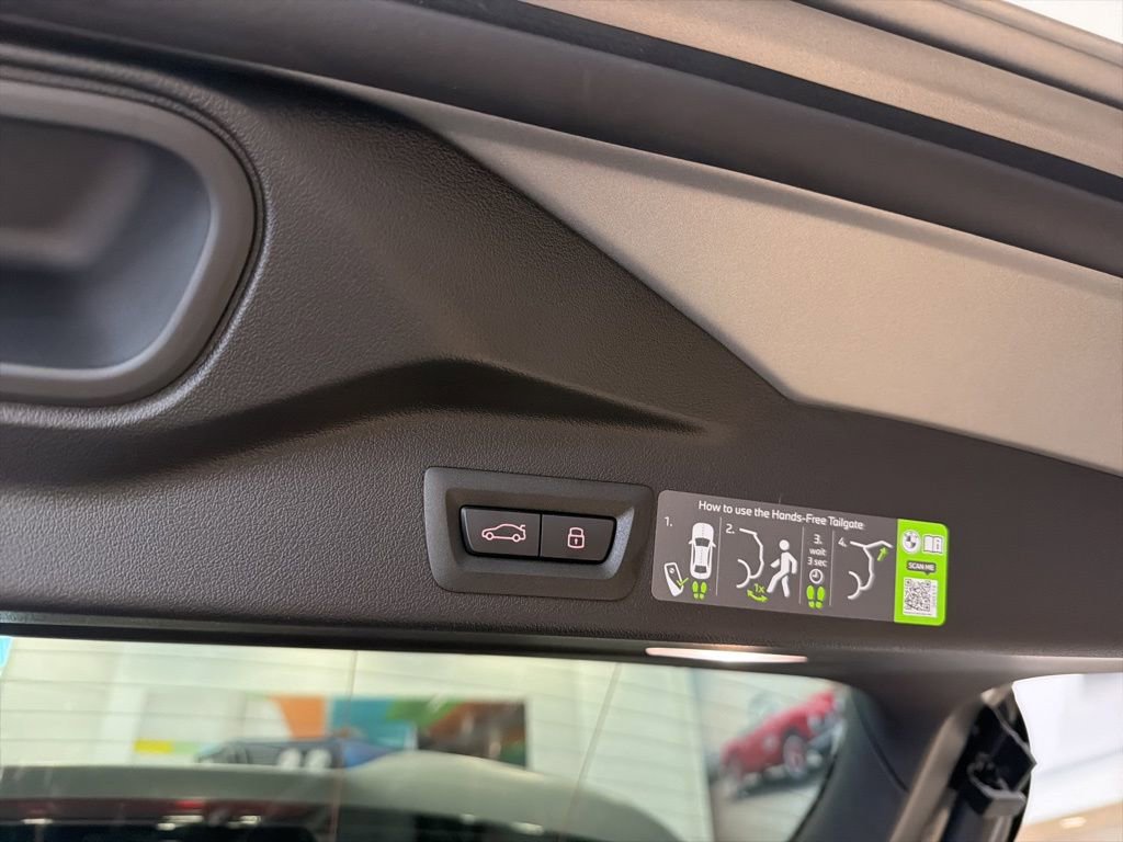 New 2026 BMW X5 M Competition w/ Executive Package image 25