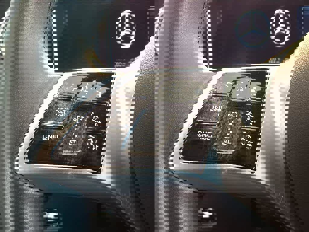 Used 2023 Mercedes-Benz C 300 4MATIC Sedan image 15