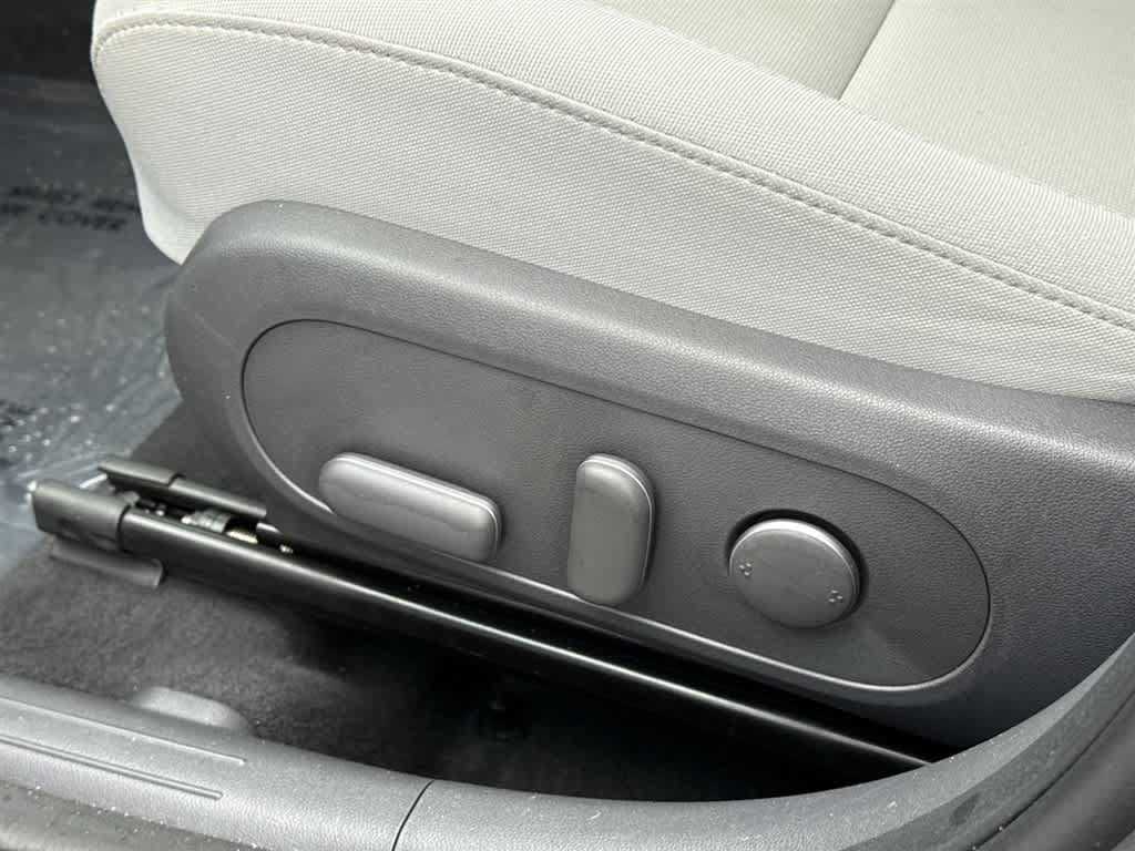 Used 2024 Hyundai Kona SEL AWD/4WD image 15