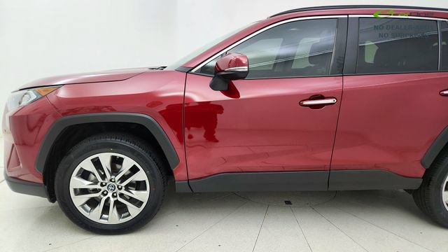 Used 2019 Toyota RAV4 Limited FWD image 9