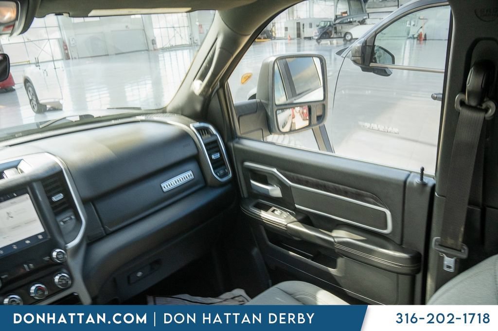 Used 2024 RAM 3500 Big Horn AWD/4WD image 18