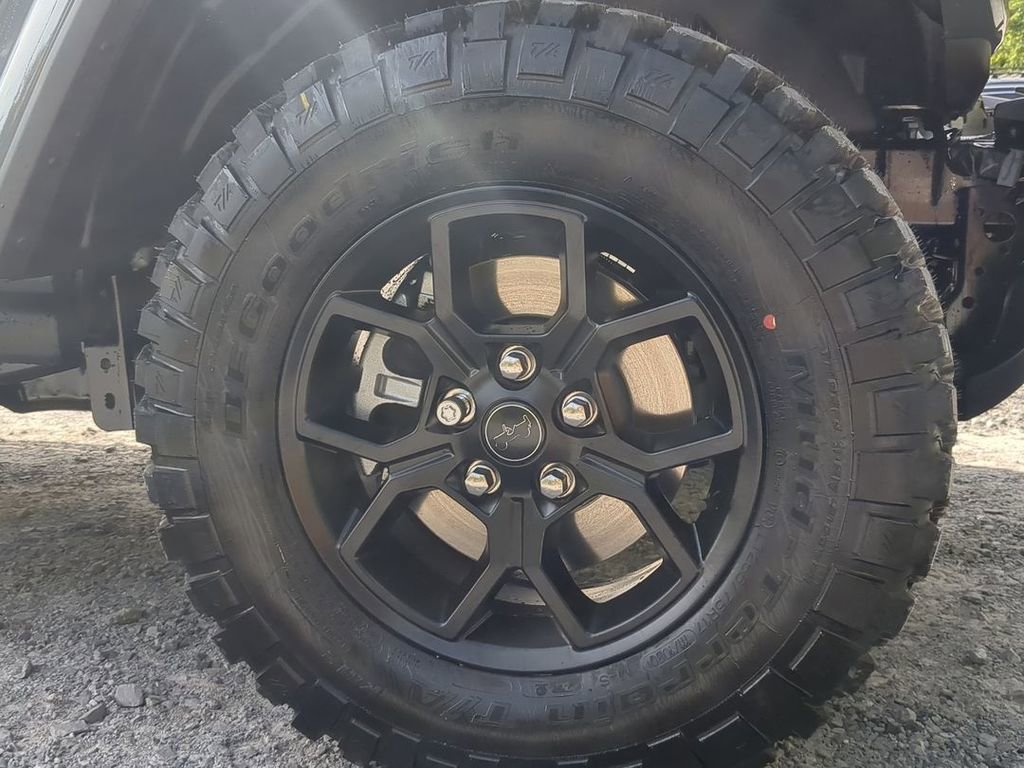 New 2025 Jeep Gladiator Willys image 11