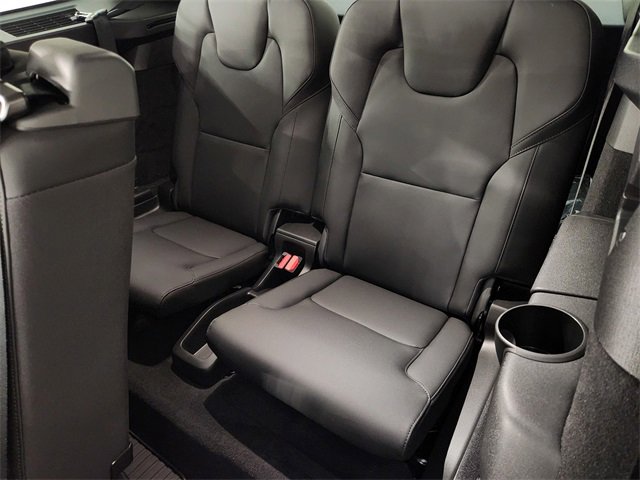 New 2025 Volvo XC90 T8 Plus w/ Protection Package Premier image 32