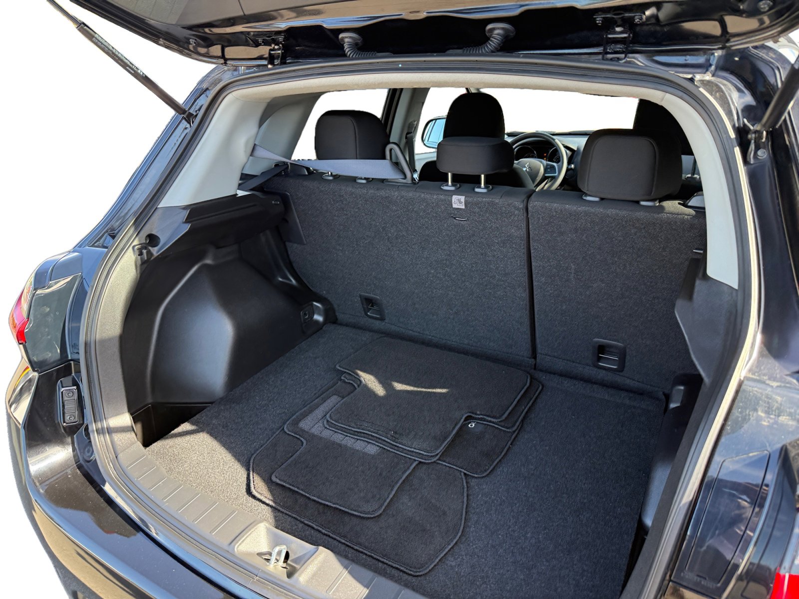 Used 2023 Mitsubishi Outlander Sport ES image 12