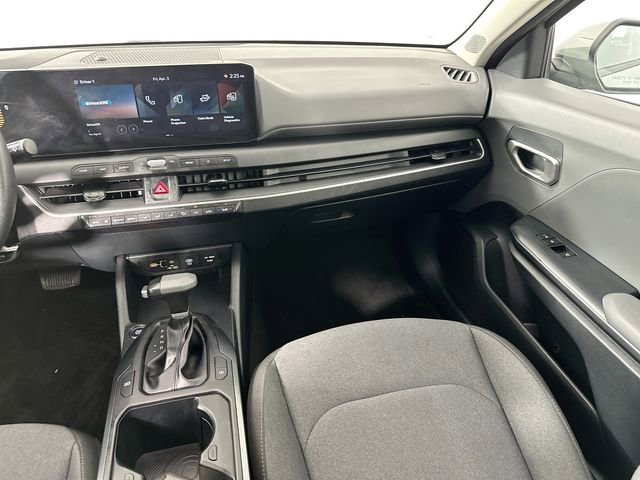 Used 2025 Kia K4 LXS FWD image 25