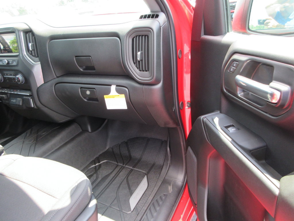 New 2026 Chevrolet Silverado 1500 Custom w/ Turbomax Blackout Package AWD/4WD image 19