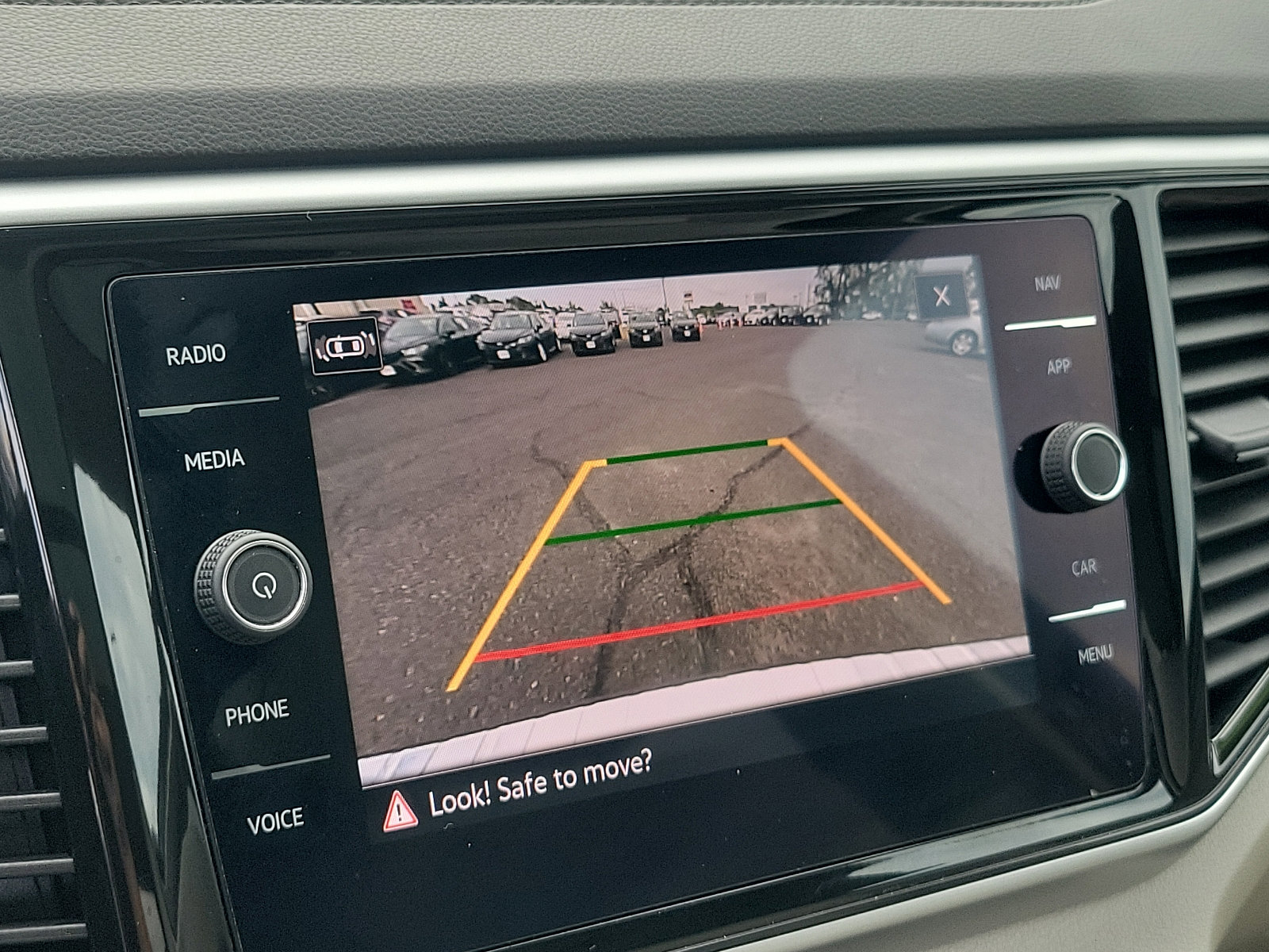 Used 2021 Volkswagen Atlas SEL image 19