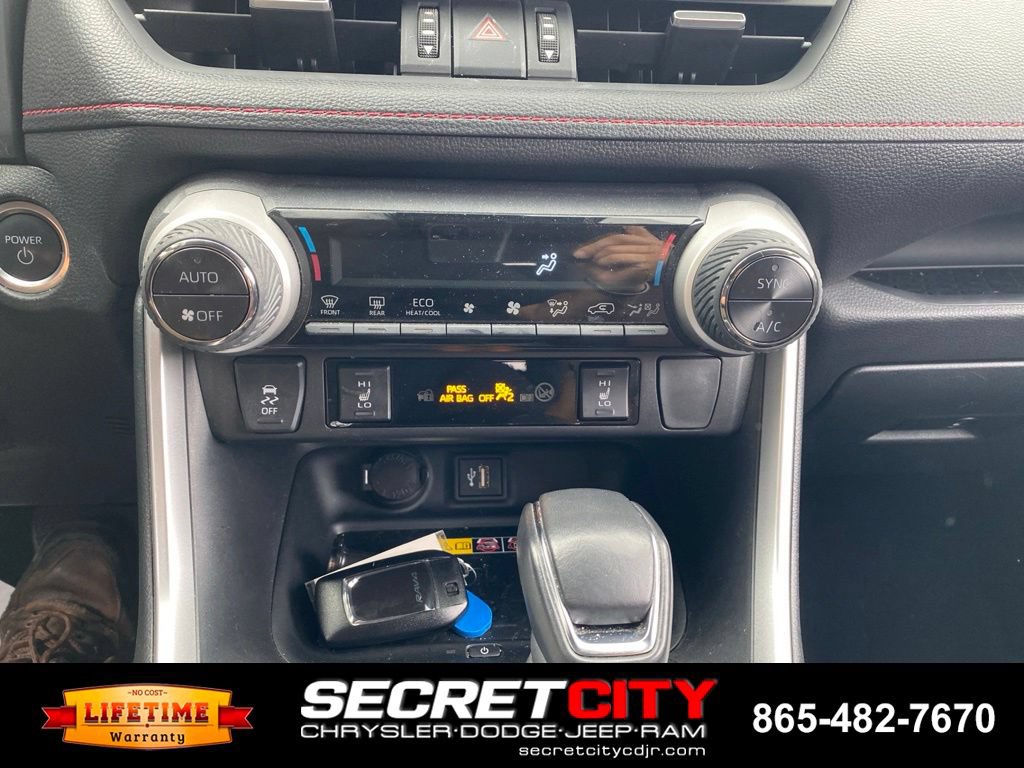 Used 2023 Toyota RAV4 XSE w/ Weather Package AWD/4WD image 16