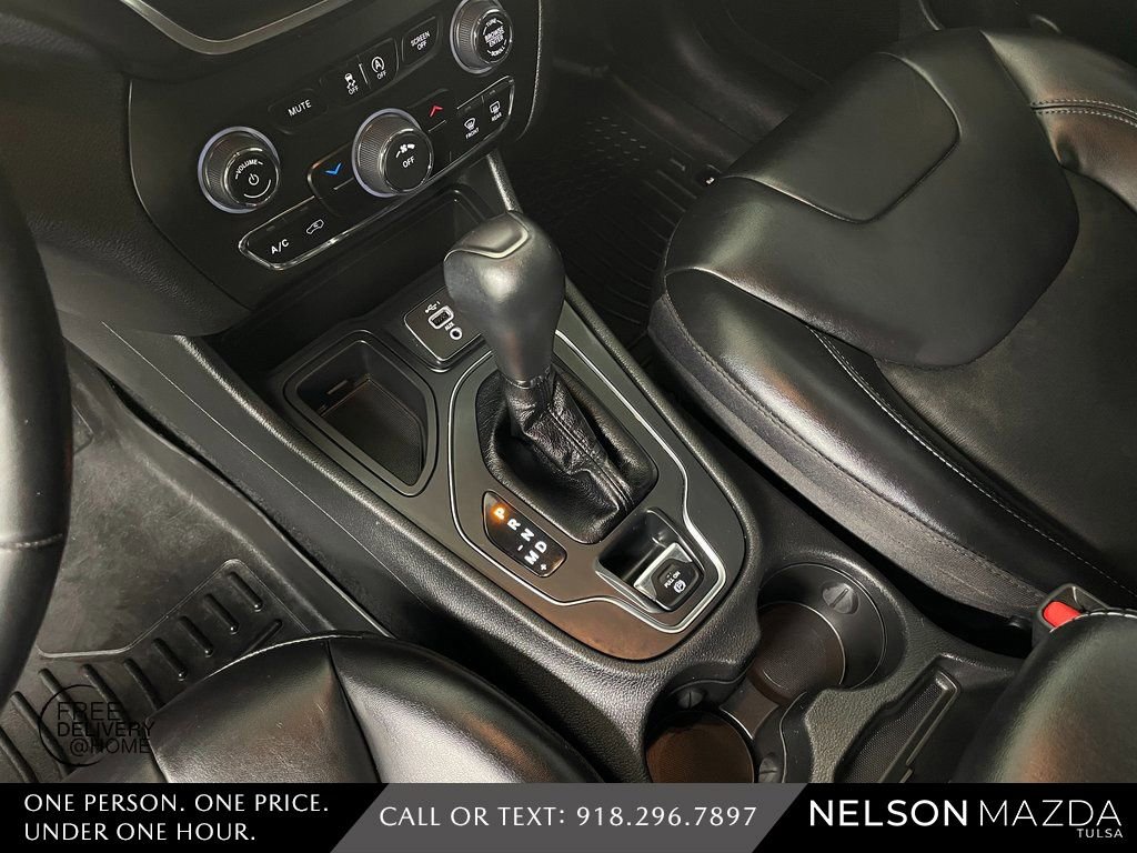 Used 2021 Jeep Cherokee Latitude Plus image 28