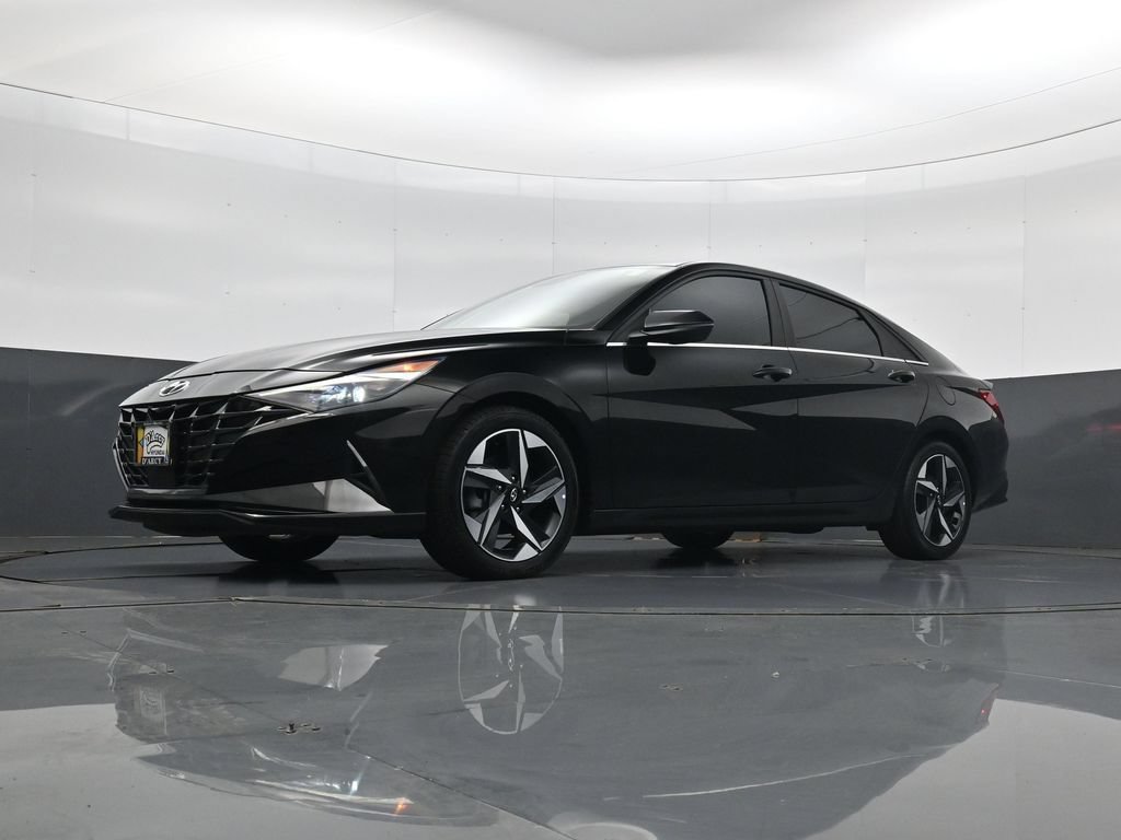 Used 2023 Hyundai Elantra Limited w/ Cargo Package FWD image 23