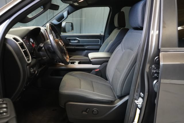 Used 2022 RAM 1500 Big Horn AWD/4WD image 11