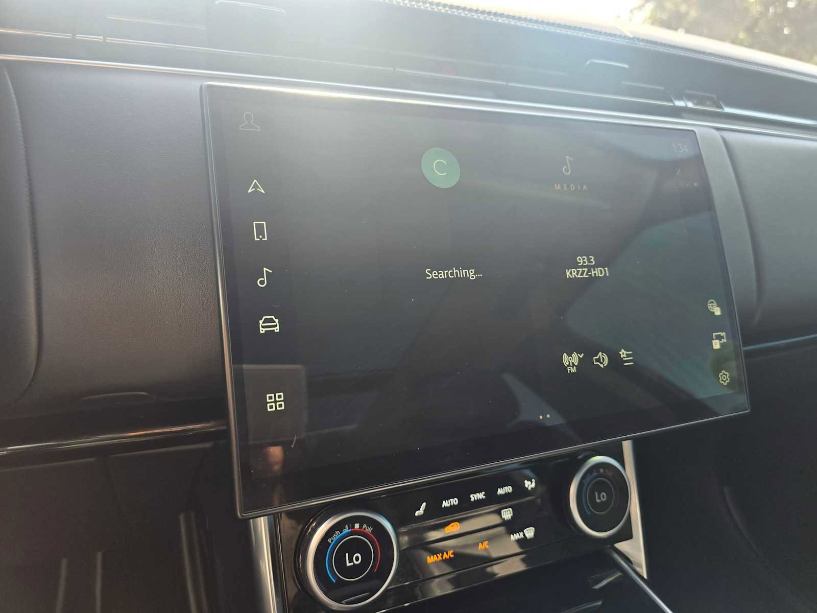 Used 2022 Land Rover Range Rover SE image 29