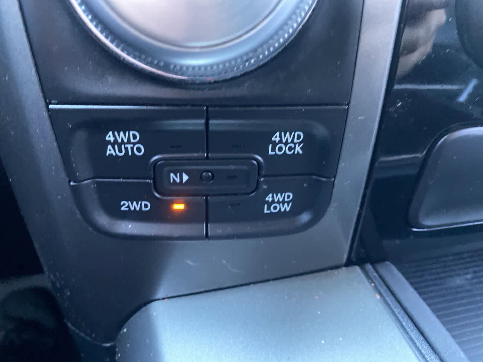 Used 2017 RAM 1500 Sport w/ Black Ram 1500 Sport Group AWD/4WD image 16