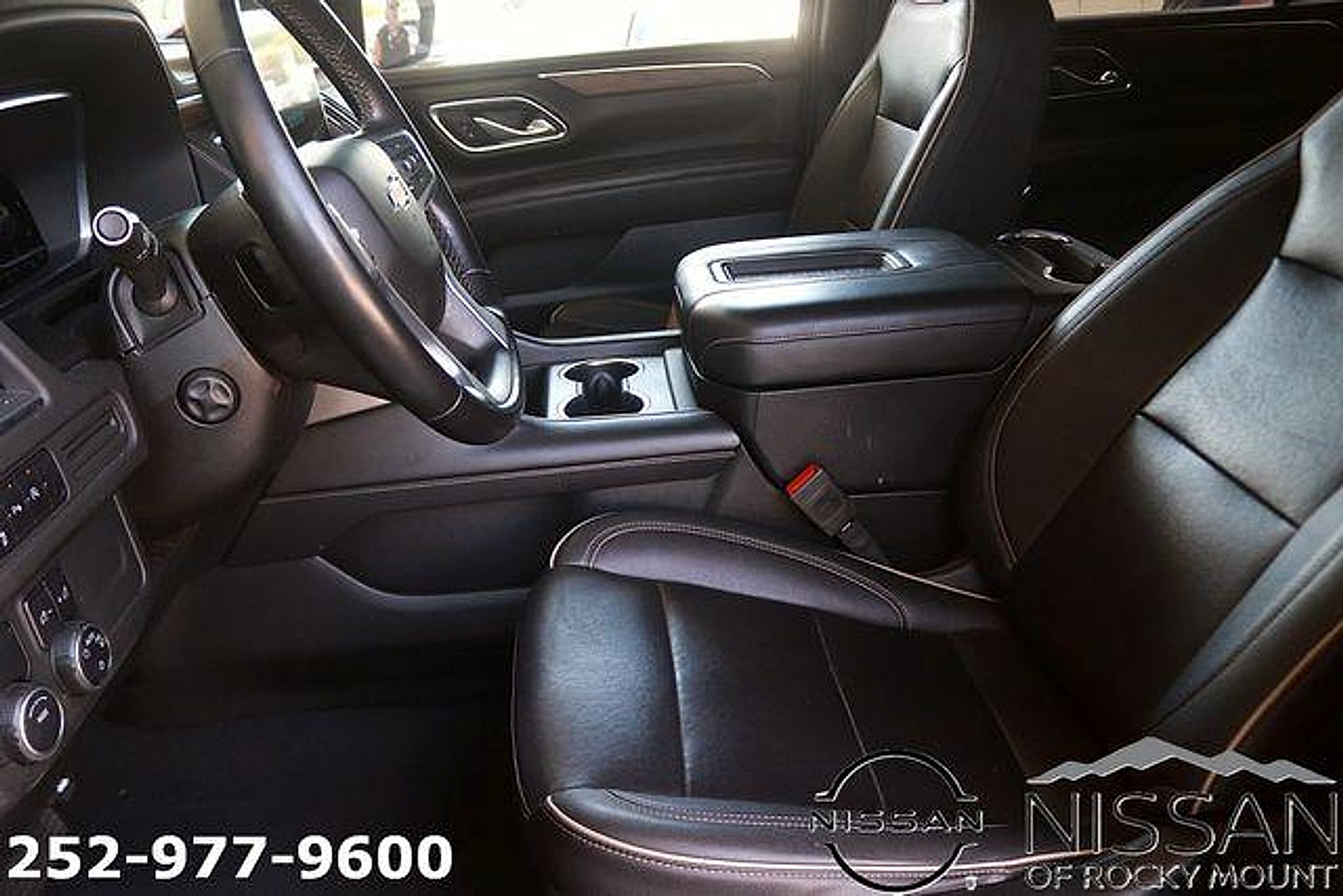 Used 2023 Chevrolet Suburban Premier RWD image 13