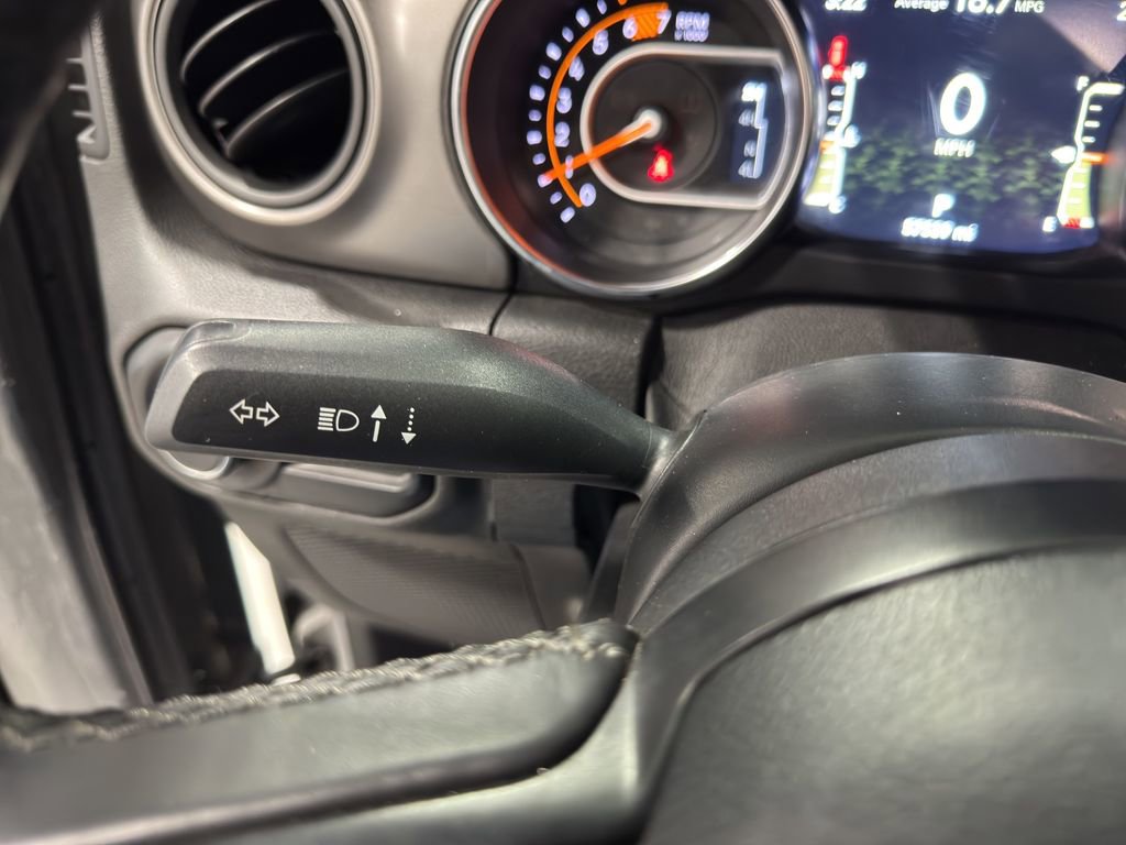 Used 2021 Jeep Wrangler Willys image 27